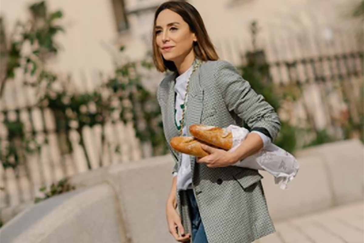 Tamara Falcó compra el pan con el look más chic (muy fácil de copiar)