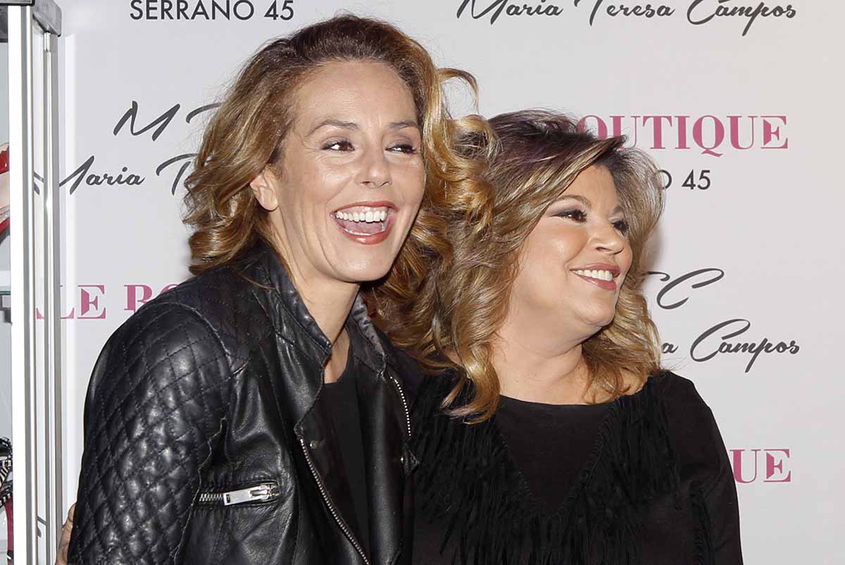 La presentadora Terelu Campos y Rocío Carrasco durante la presentación de la firma » MTC : MaríaTeresaCampos » en Madrid. 12/01/2016