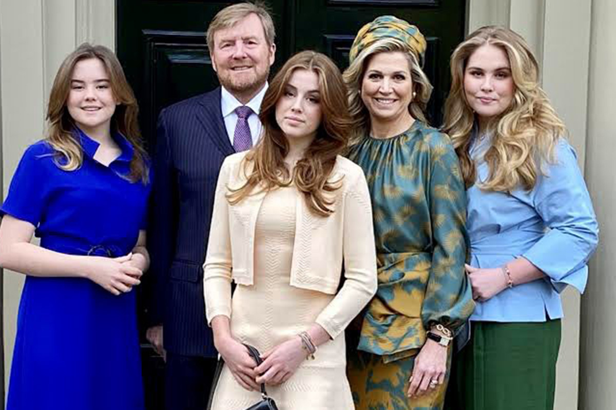 Cuando las hijas de Máxima de Holanda parecen mayores que ella en su nuevo posado familiar
