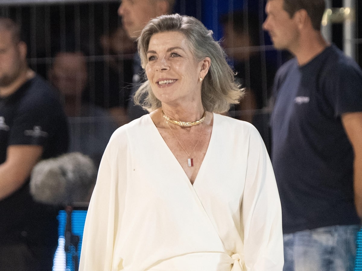 Carolina de Mónaco abraza sus 64 años con su look más elegante y sofisticado