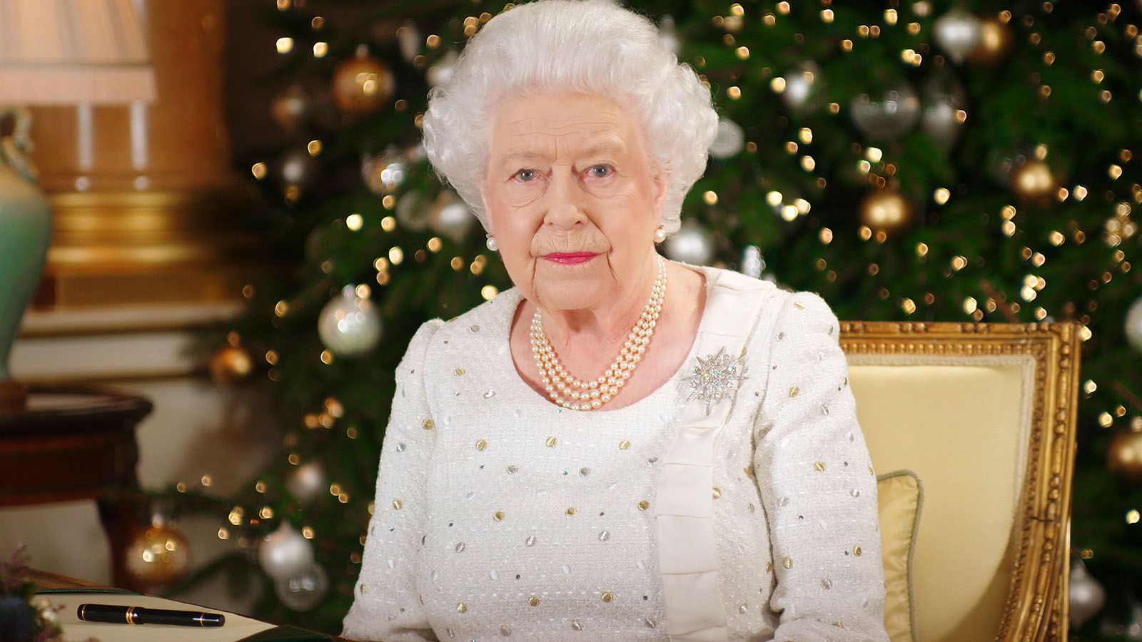 La reina Isabel II se blinda en palacio y cancela sus tradiciones navideñas