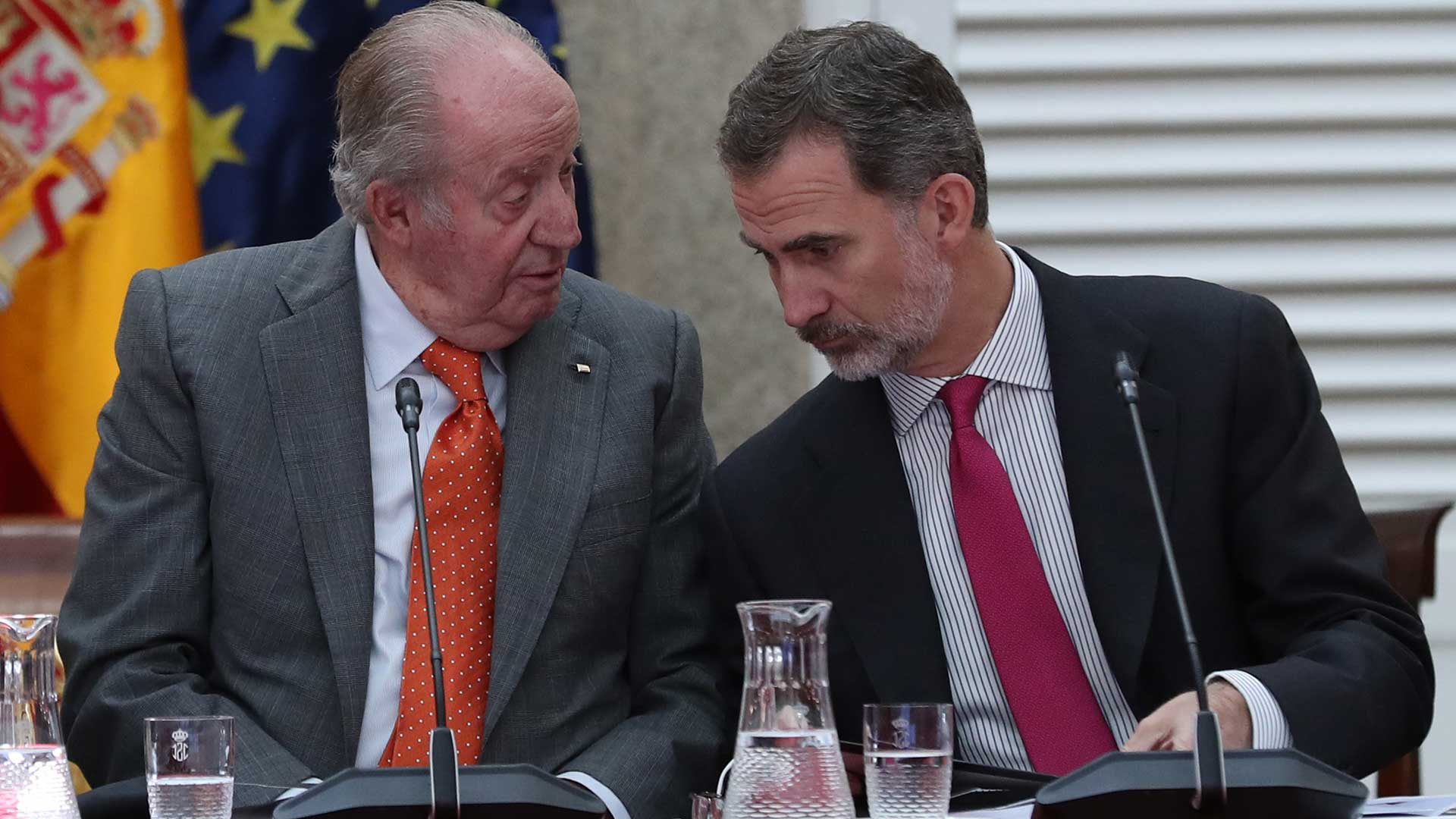Rey Juan Carlos y Rey Felipe VI