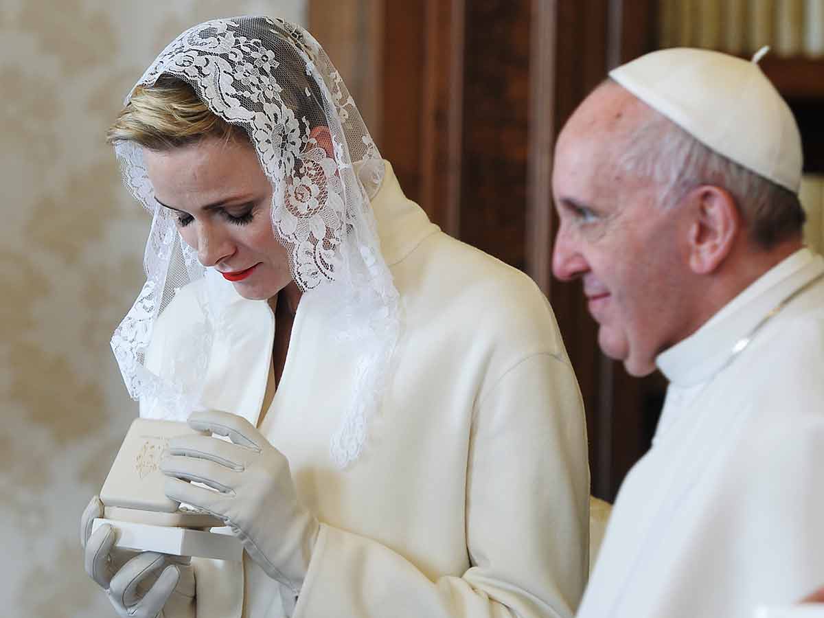 princesa-Charlen-Papa-Vaticano-triste