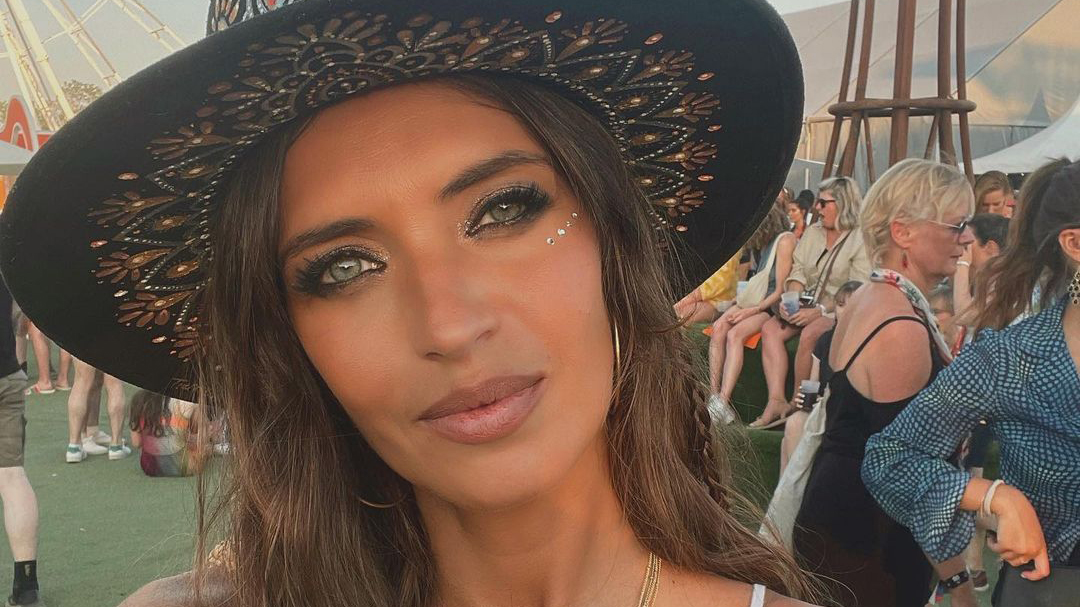 Sara Carbonero triunfa con su maquillaje joya para un festival