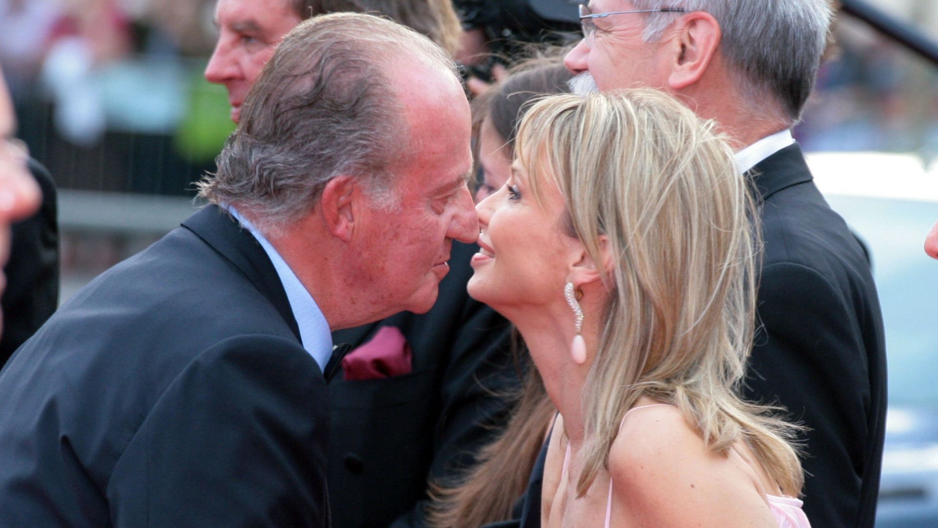 Se presenta en Cannes el documental 'Juan Carlos: la caída del Rey' en el que participa Corinna Larsen
