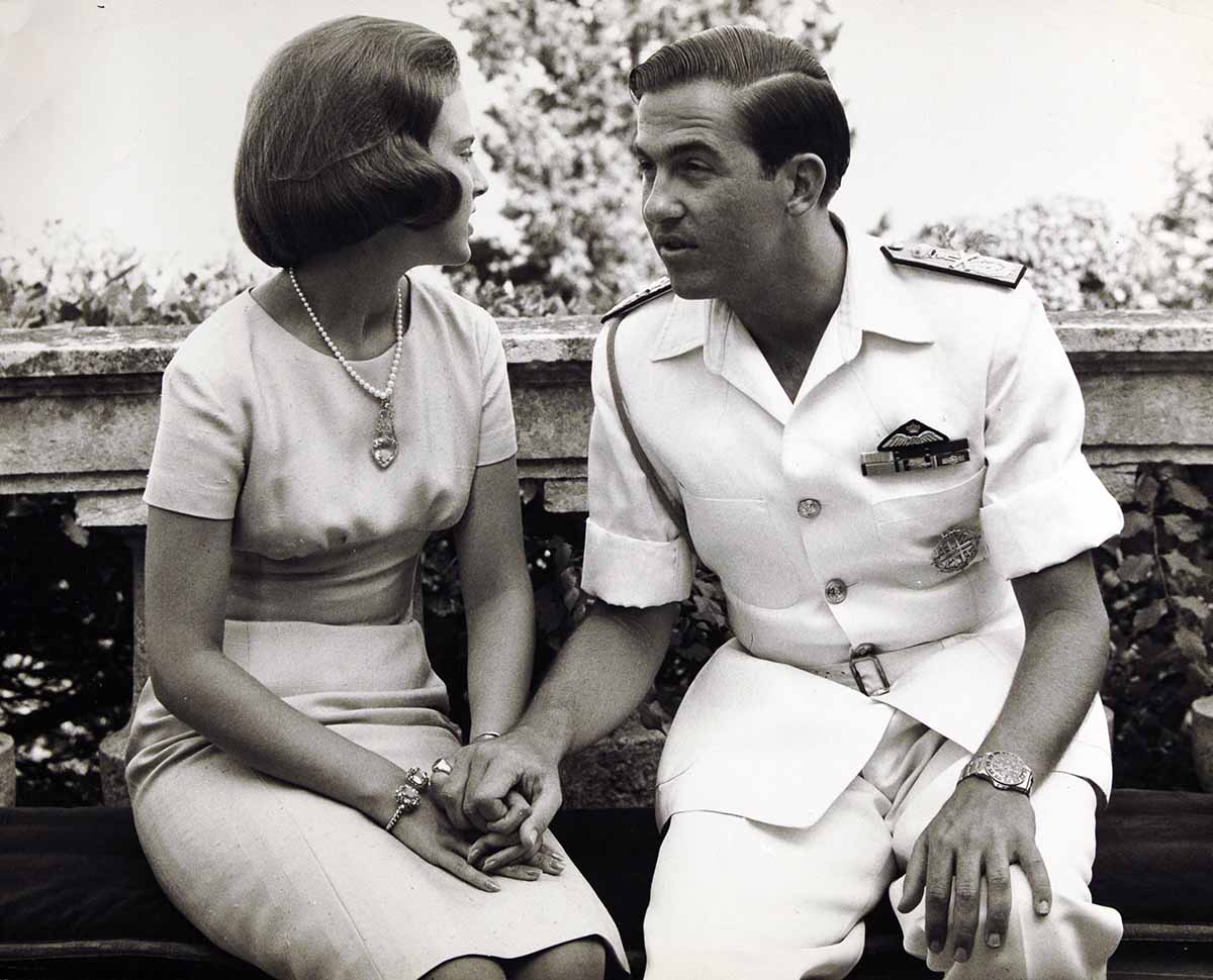 LOS REYES CONSTANTINO Y ANA MARIA DE GRECIA CON DECADA 1960