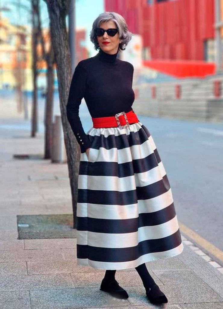 La falda marinera de H&M que quieren las influencers de más de 50