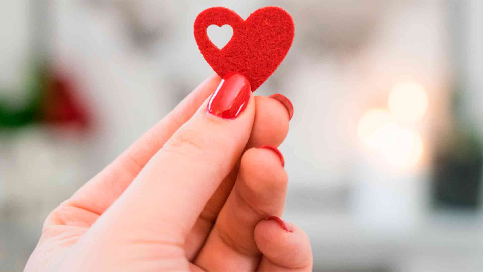 Las 5 manicuras más irresistibles para llevar en San Valentín