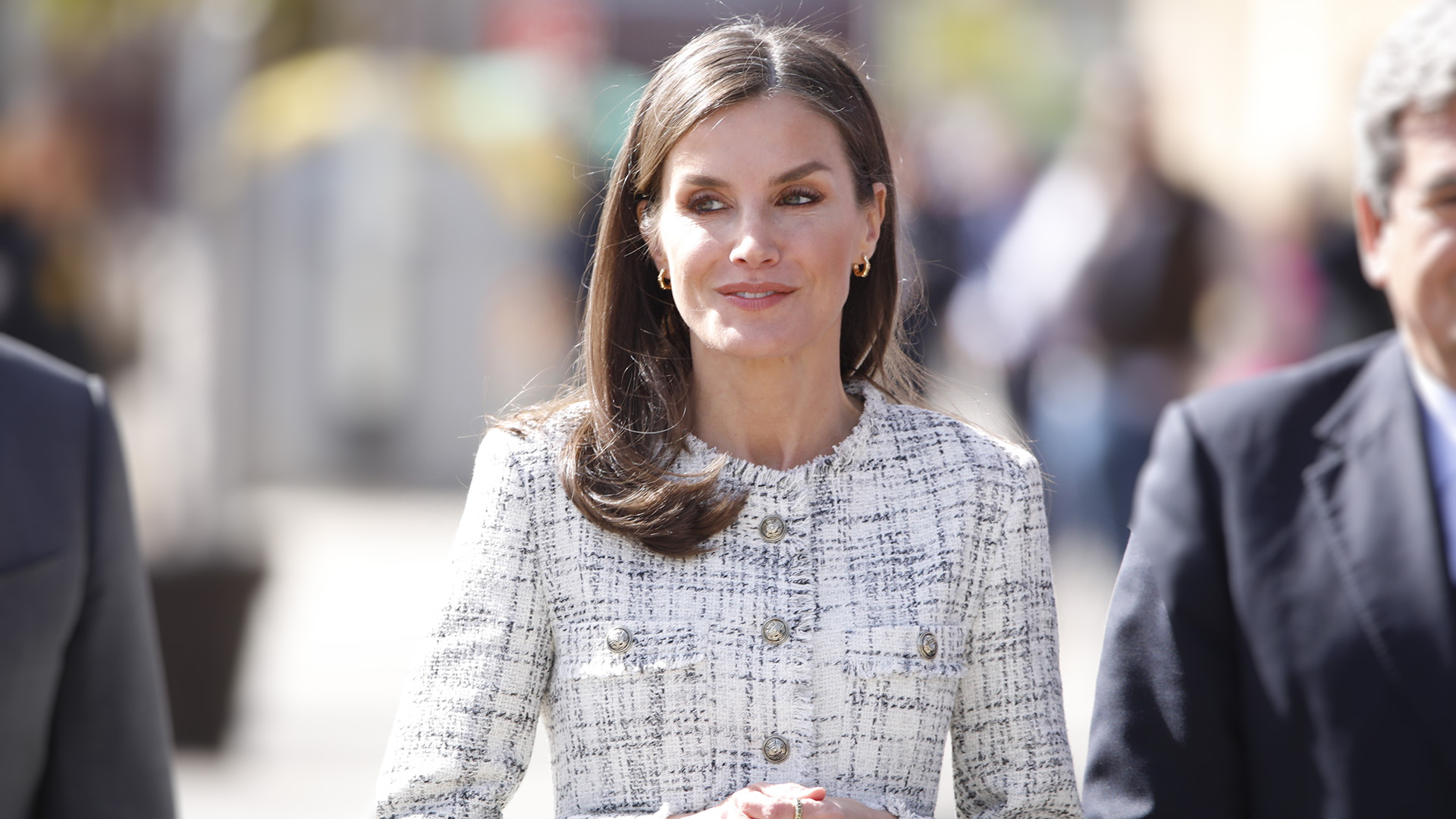 La nueva chaqueta de tweed de la Reina Letizia promete arrasar esta primavera