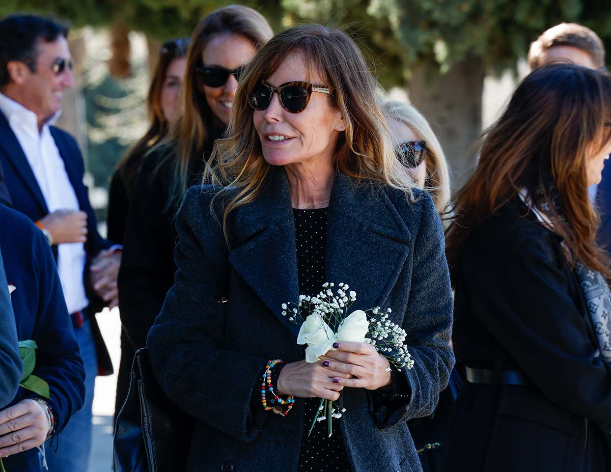 Lara Dibildos in Laura Valenzuela funeral in Madrid, 19 Marc 2023