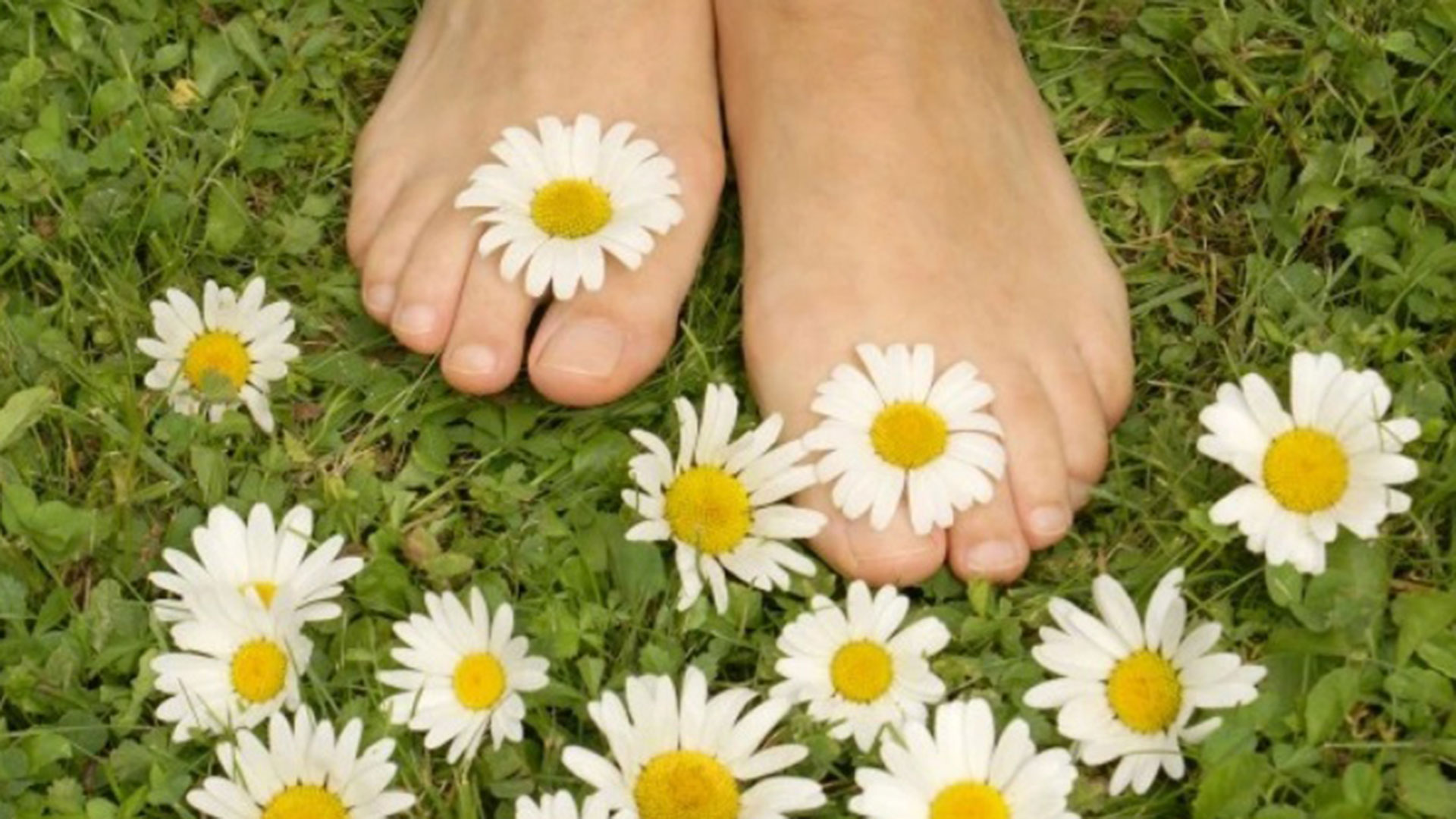 Prepara tus pies para destaparlos esta primavera con 4 sencillos pasos