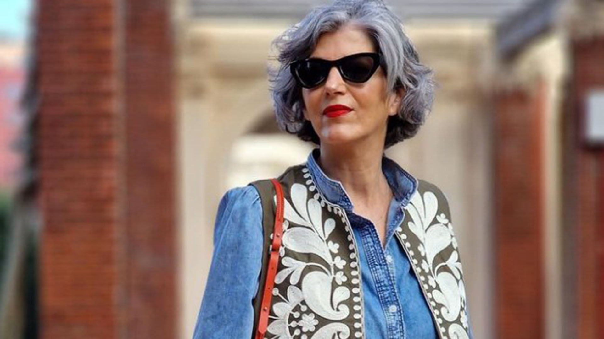 Imagen de Nuestros chalecos bordados favoritos para mujeres de más de 50