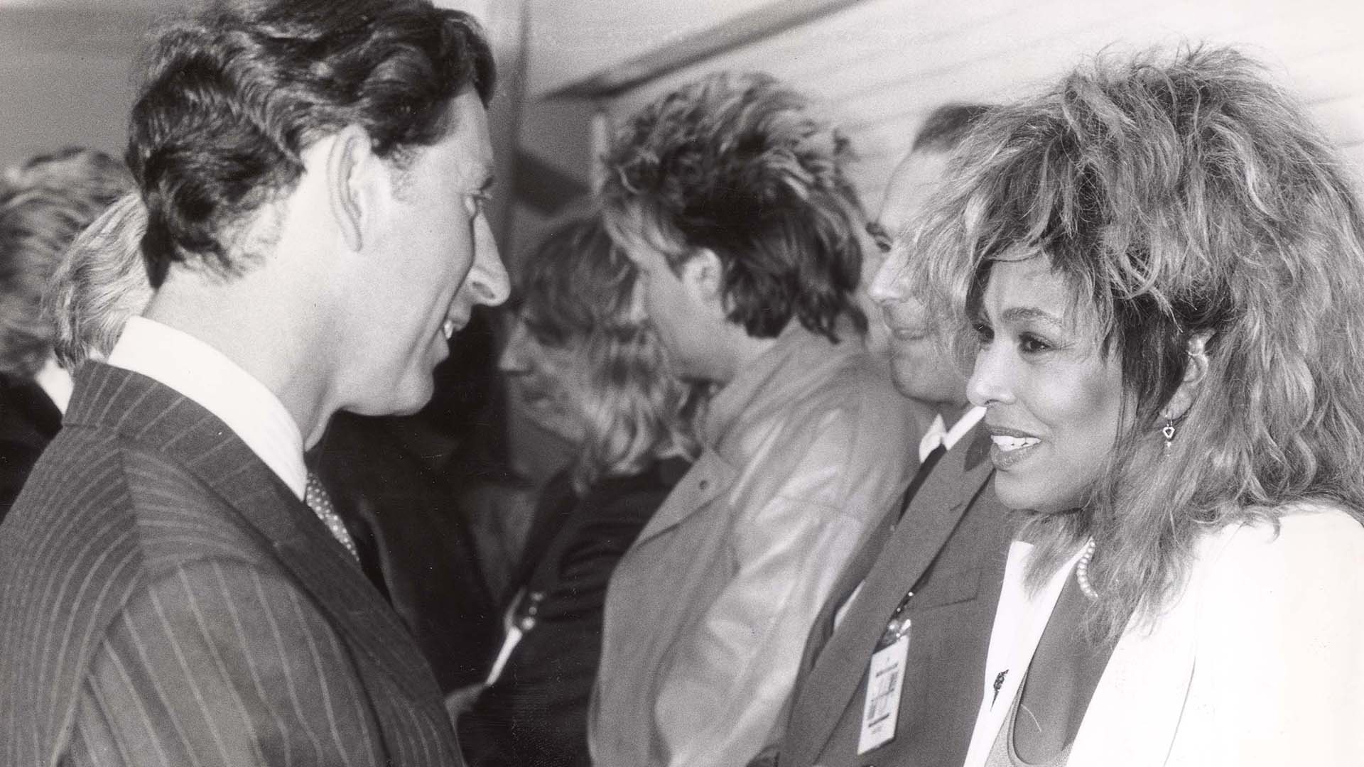 Prince Of Wales - 20th June 1986 Hrh Prince Charles At The Princes Trust Birthday Party At Wembley When He Met Many Of The Leading Stars Of The Pop And Entertainment World. He Is Pictured Talking With Tina Turner.