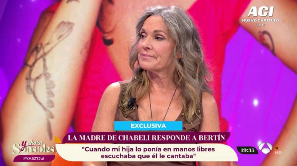 La madre de Chabeli Navarro se emociona al defender a su hija en 'Y ahora Sonsoles'