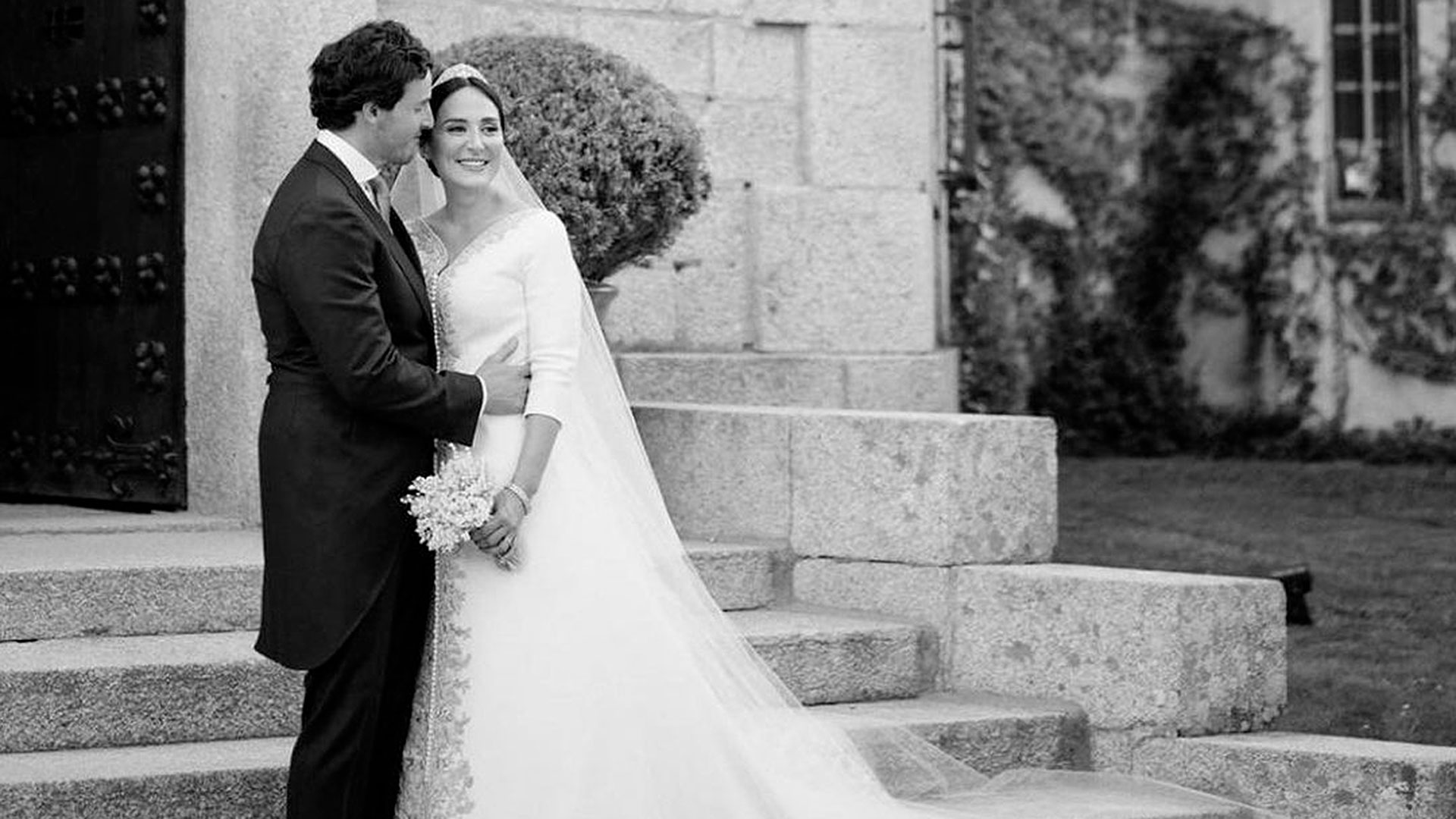 Tamara Falcó abre por fin el álbum de fotos de su boda con Íñigo Onieva