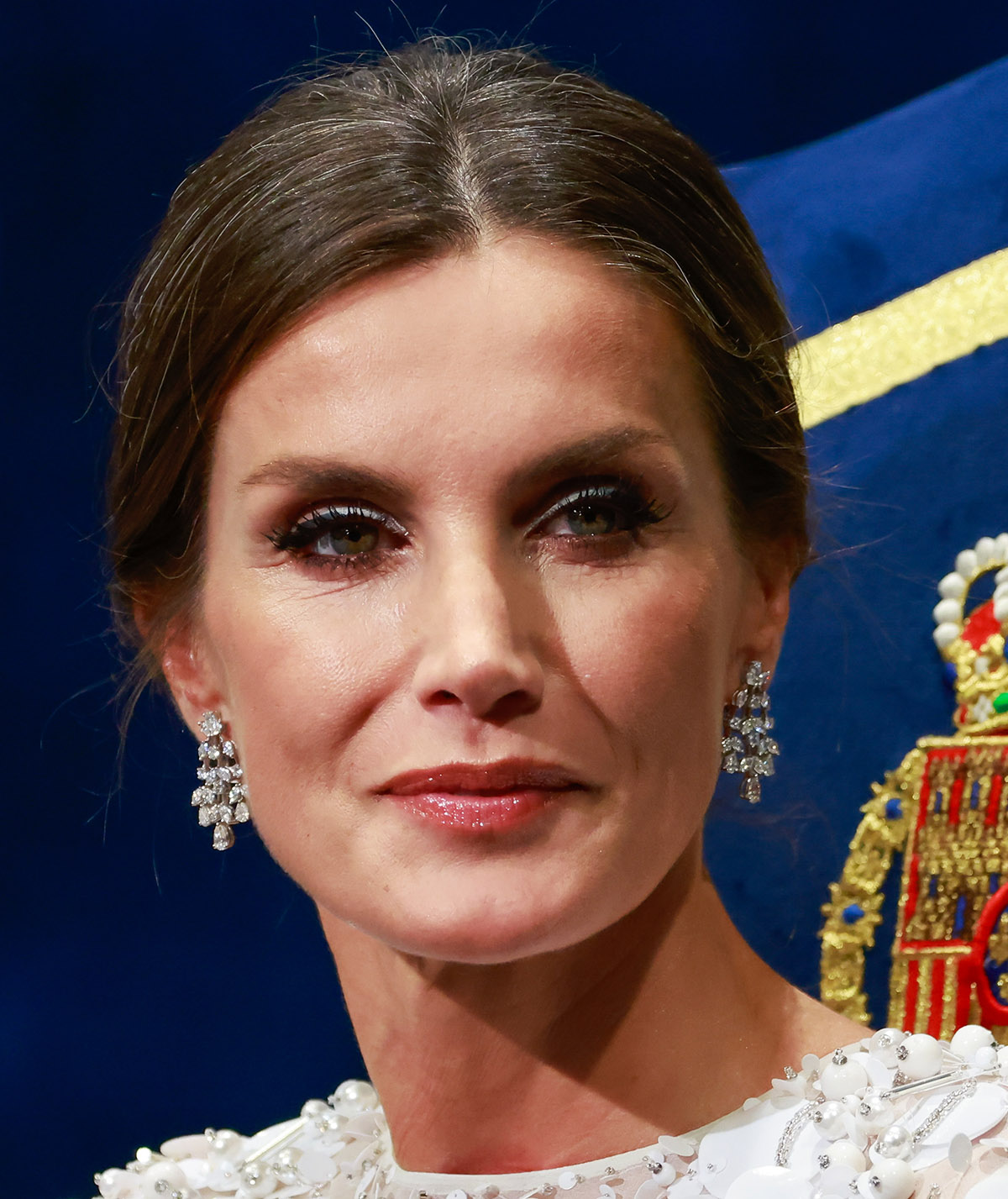 La Reina Letizia, con pendientes de diamantes en los Premios Princesa de Asturias de 2022