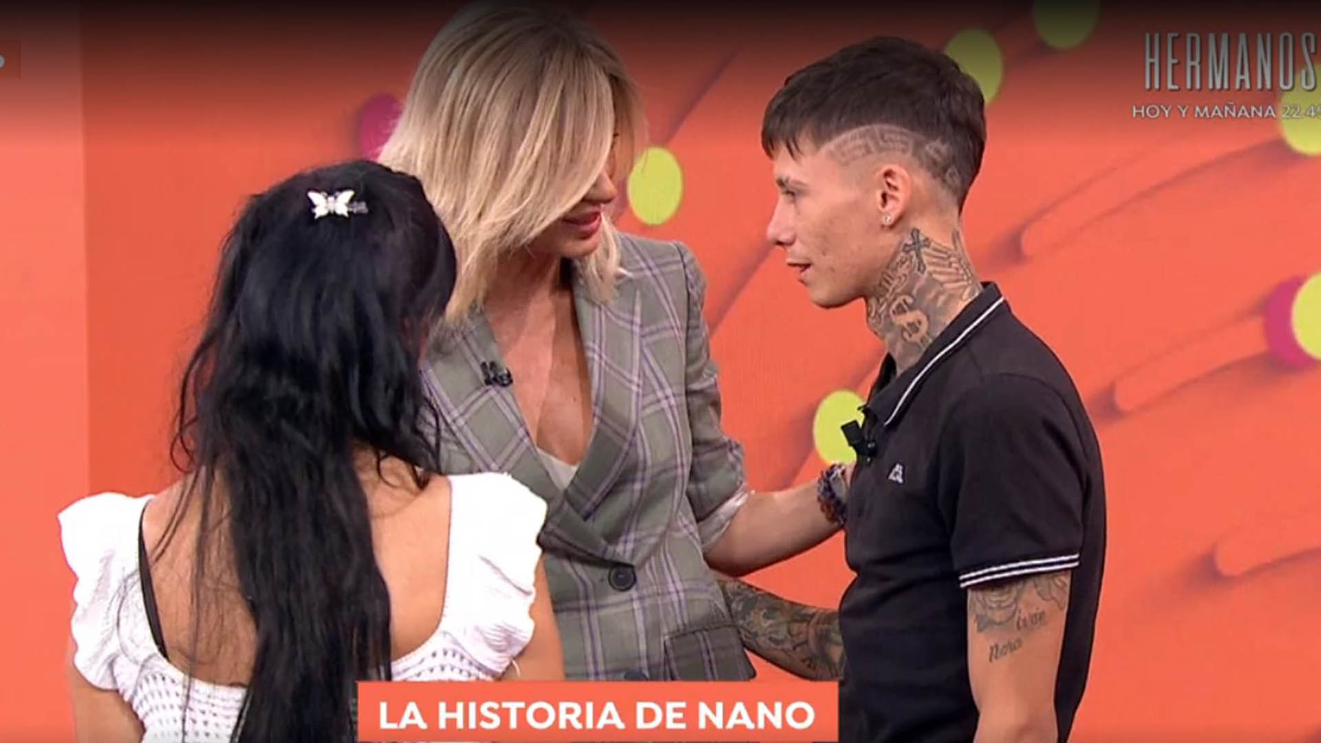 Susanna Griso rompe a llorar al reencontrarse con Nano, el joven que se ha hecho viral en TikTok
